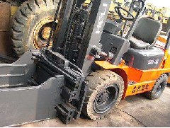 佛山叉車維修：叉車切勿超負(fù)荷作業(yè)！